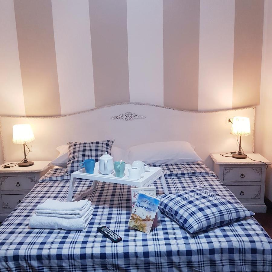 B&B Napoli Centrale Room&Jacuzzi Екстериор снимка