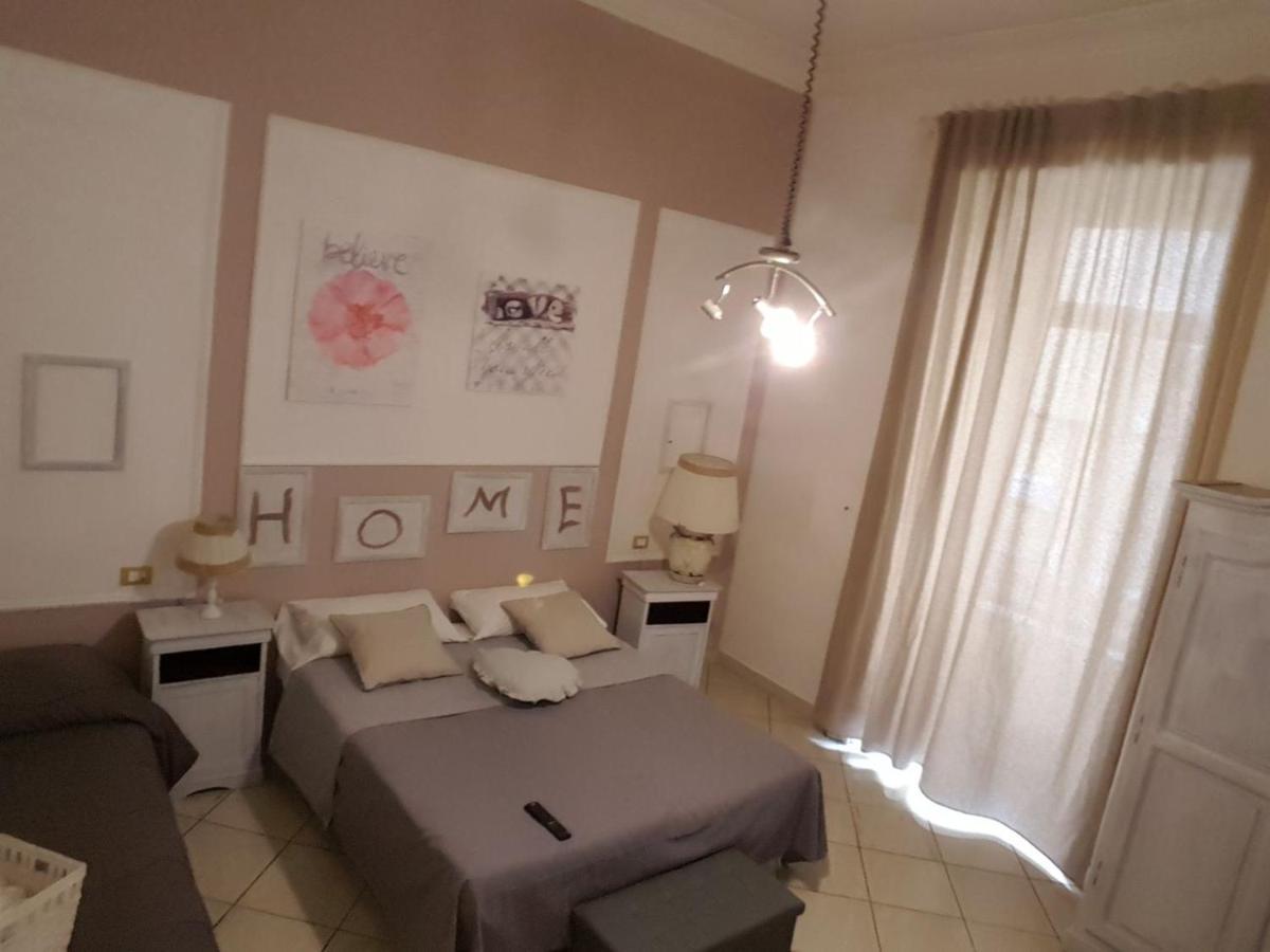 B&B Napoli Centrale Room&Jacuzzi Екстериор снимка